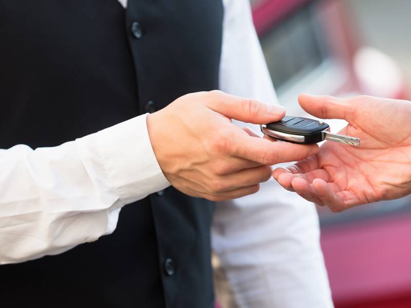 What are the Benefits of Adding Restaurant Valet Service to My Business?
